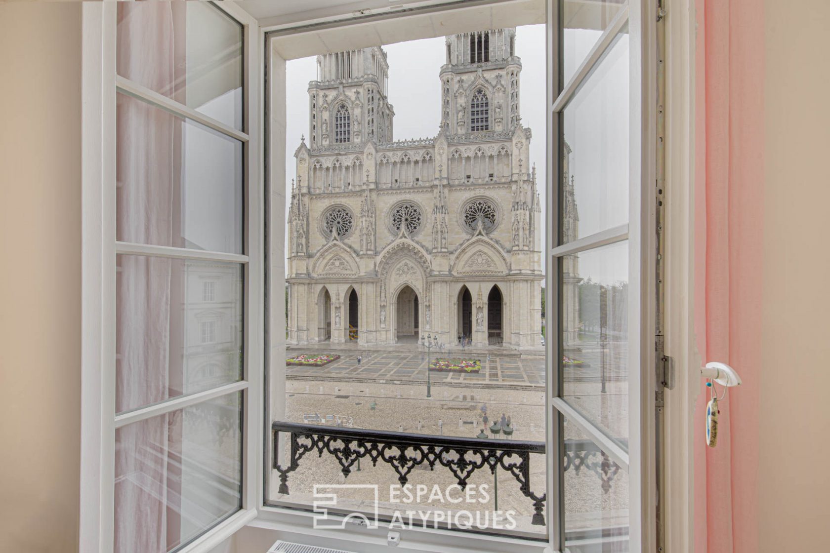 Appartement bourgeois avec vue unique sur la cathédrale