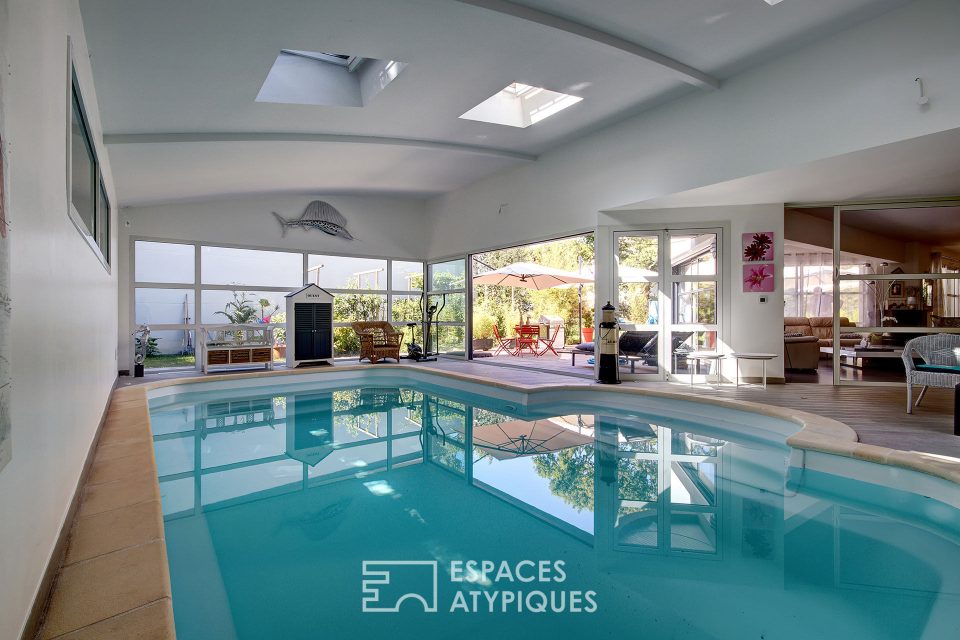 56260 LARMOR PLAGE - VILLA D'ARCHITECTE AVEC PISCINE INTÉRIEURE - Réf. 25