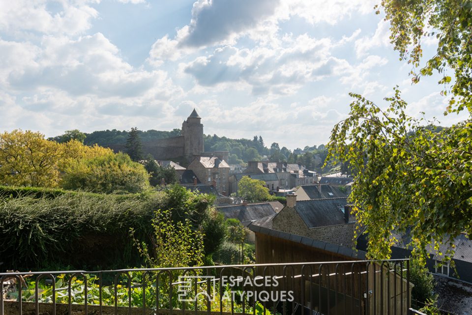 Belle Fougeraise avec vue sur le château