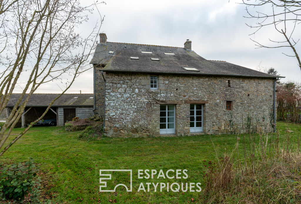 Ancienne ferme du XVIIe siècle avec vue