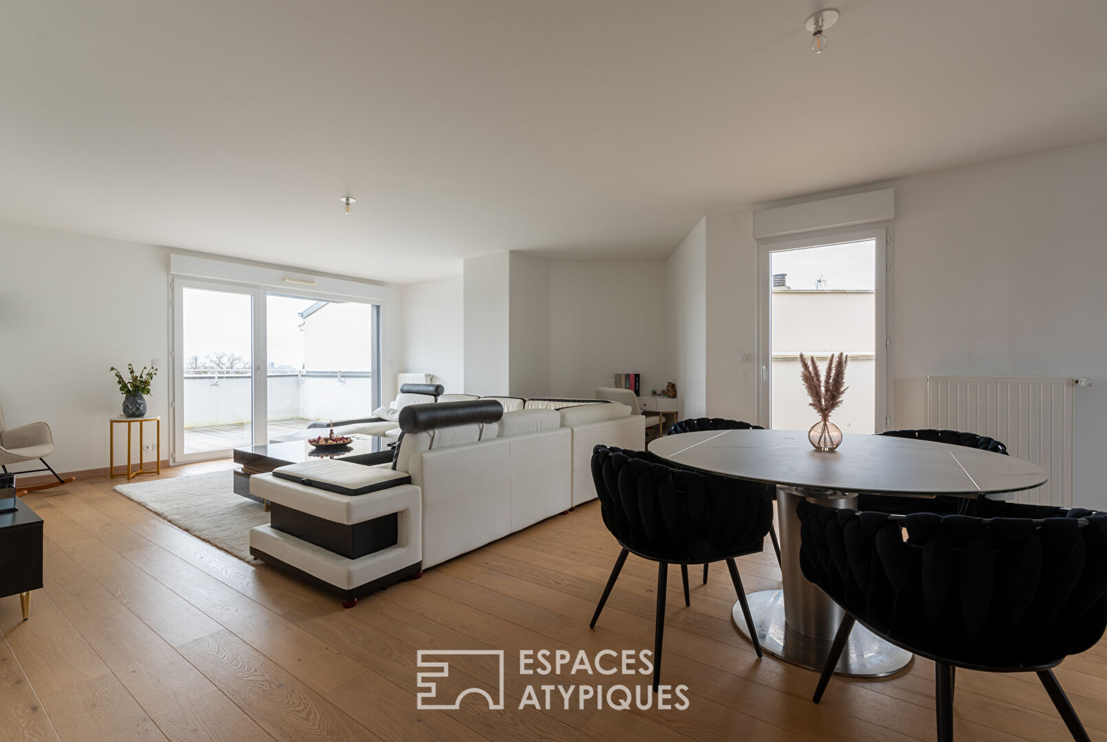 Duplex haut de gamme et ses trois terrasses