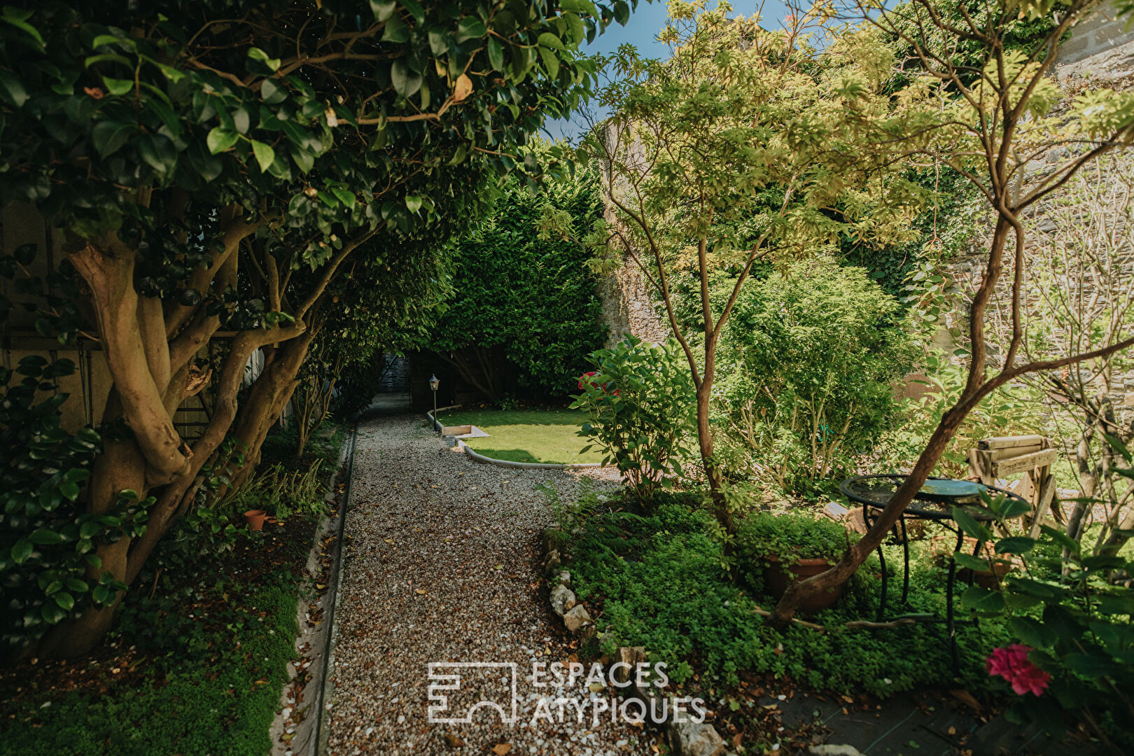 Maison de maître en hyper centre avec jardin