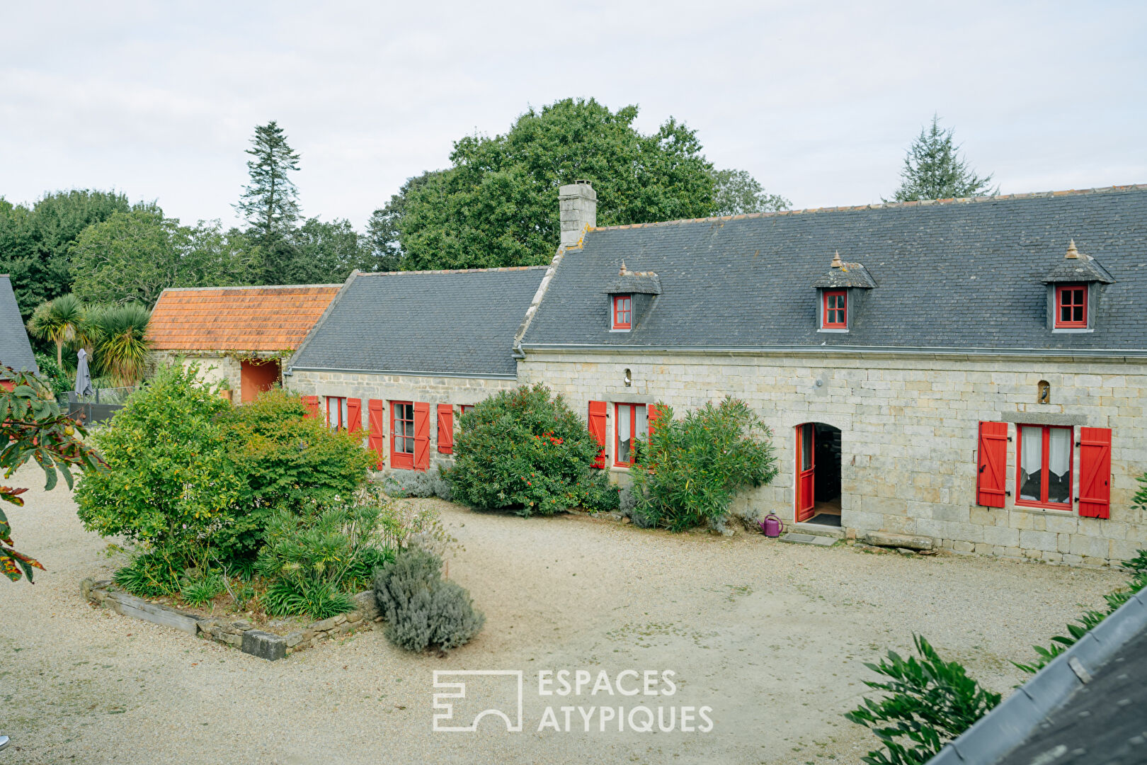 Corps de Ferme du XVIIIe siècle entièrement rénové