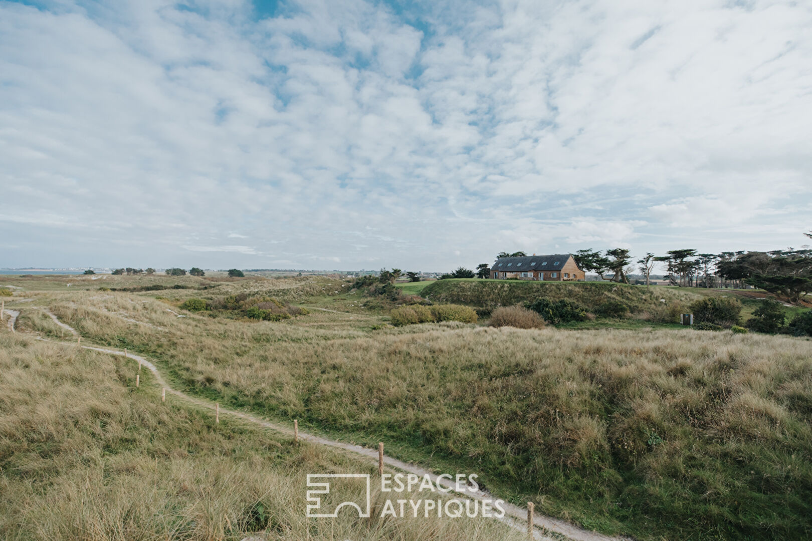 Property on the dunes with breathtaking sea view