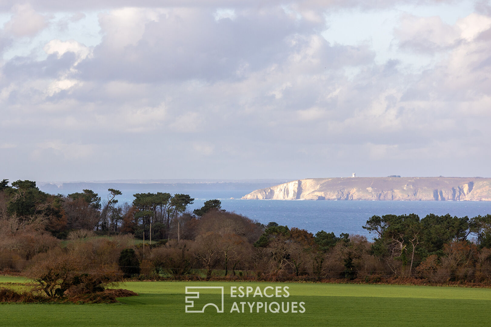 Maison d’exception avec vue mer et charme intemporel dans le Cap Sizun