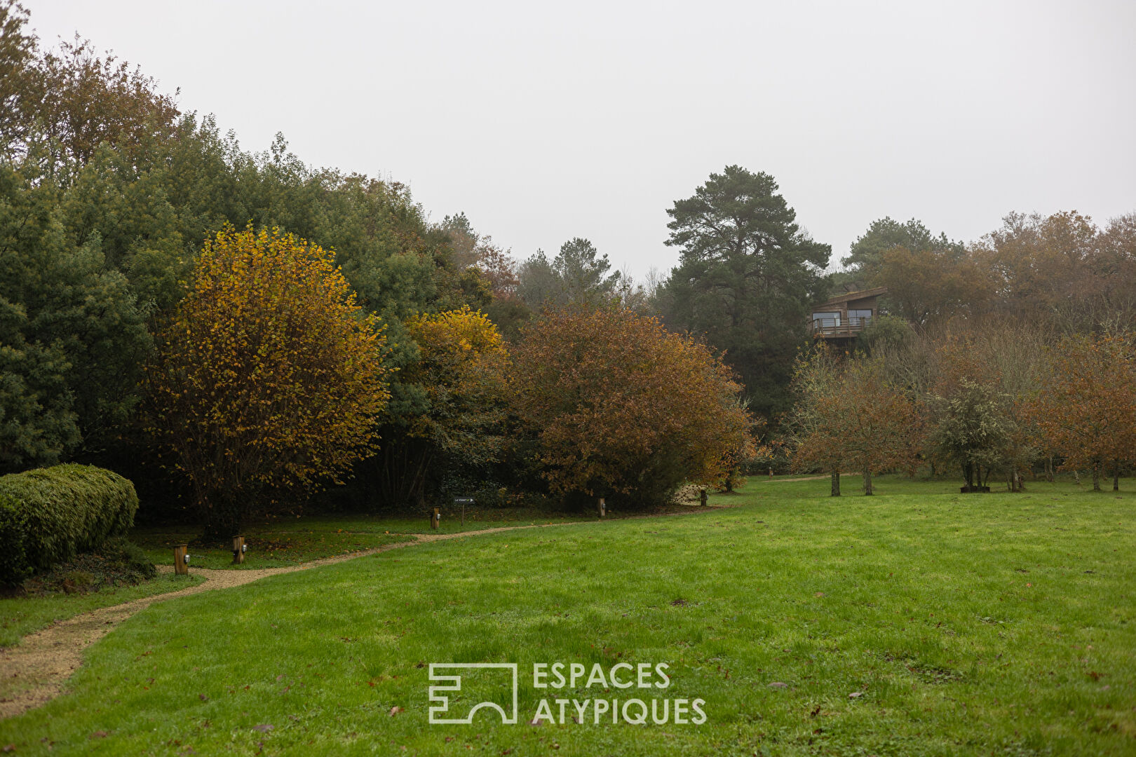 Maison de charme et ses luxueux éco-lodges