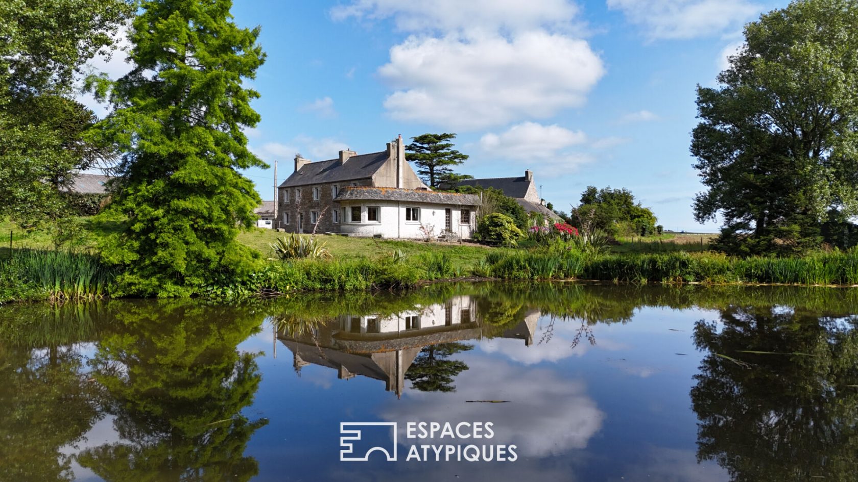 Farmhouse to renovate near the sea – Unique potential