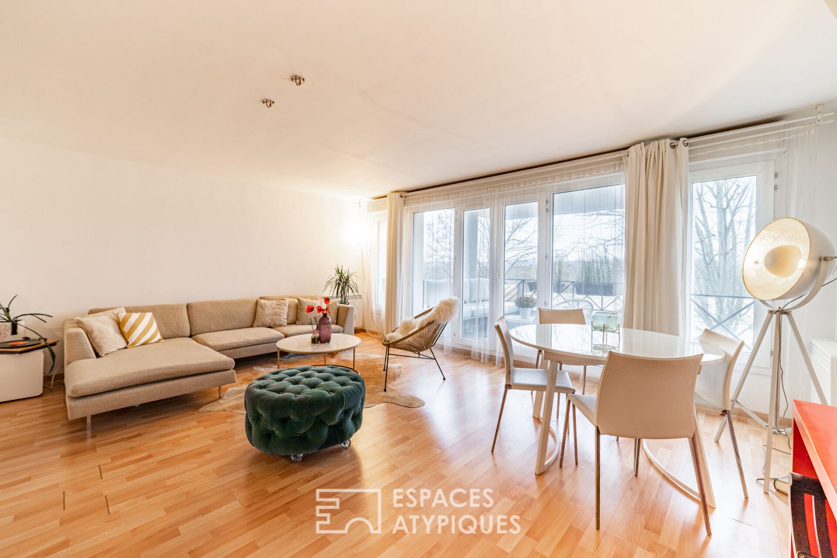 Appartement, ambiance Scandinave avec terrasse, vue sur le Mont Valérien