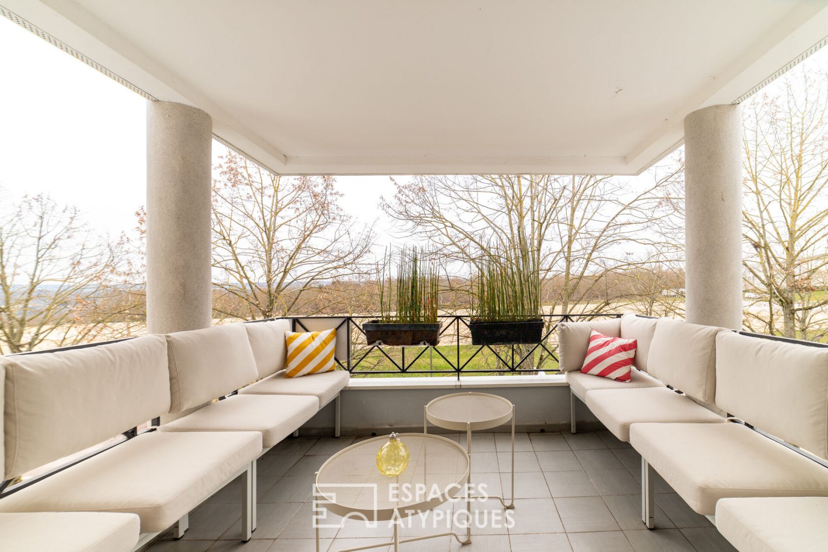 Appartement, ambiance Scandinave avec terrasse, vue sur le Mont Valérien