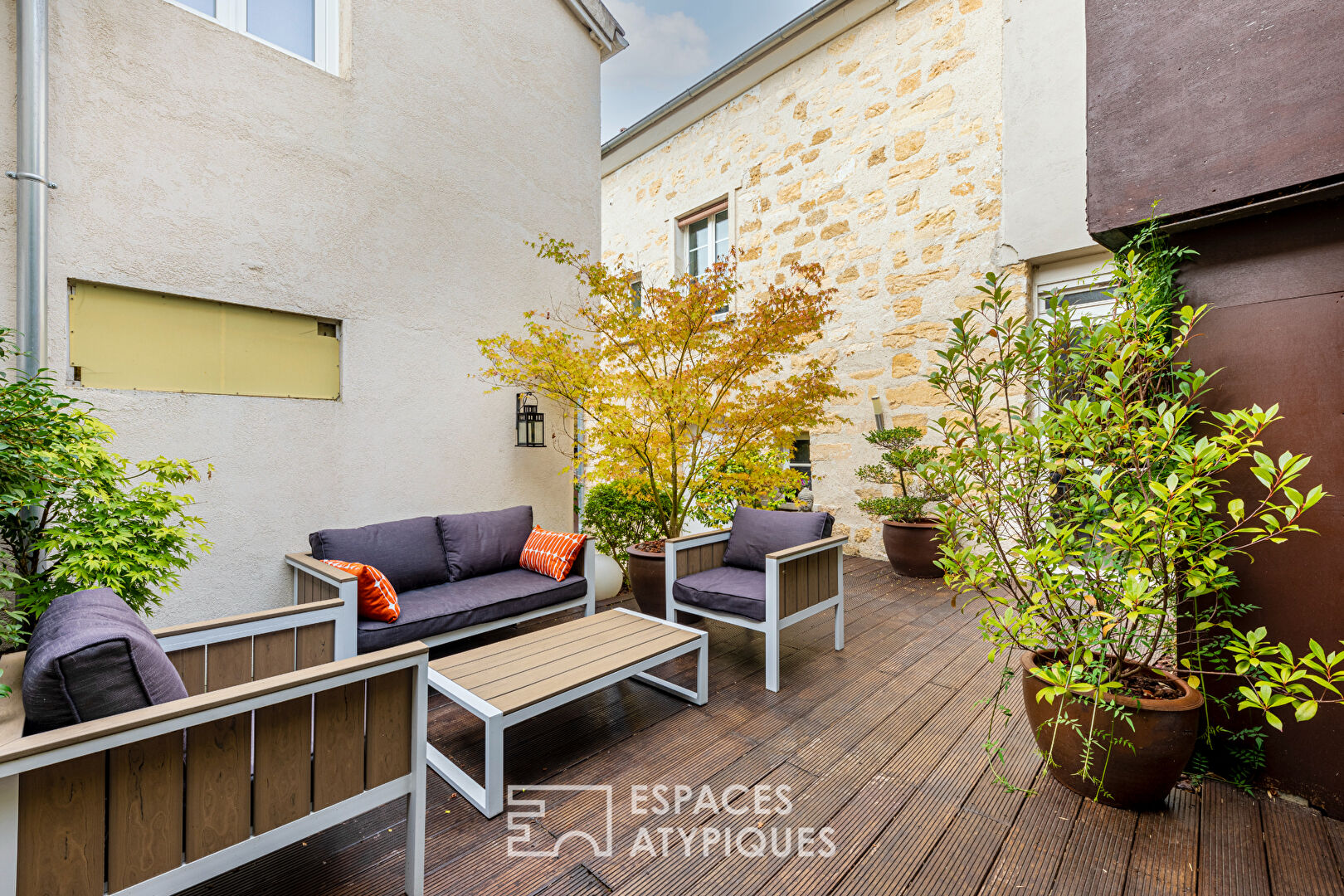 Maison en pierres du Vexin avec terrasses, jardinet et studio indépendant