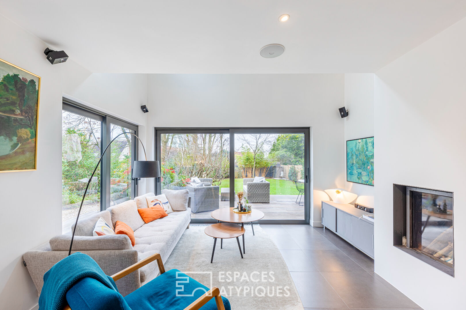 Maison d’architecte labélisée BBC avec jardin paysager et prestations haut de gamme à Herblay-sur-Seine