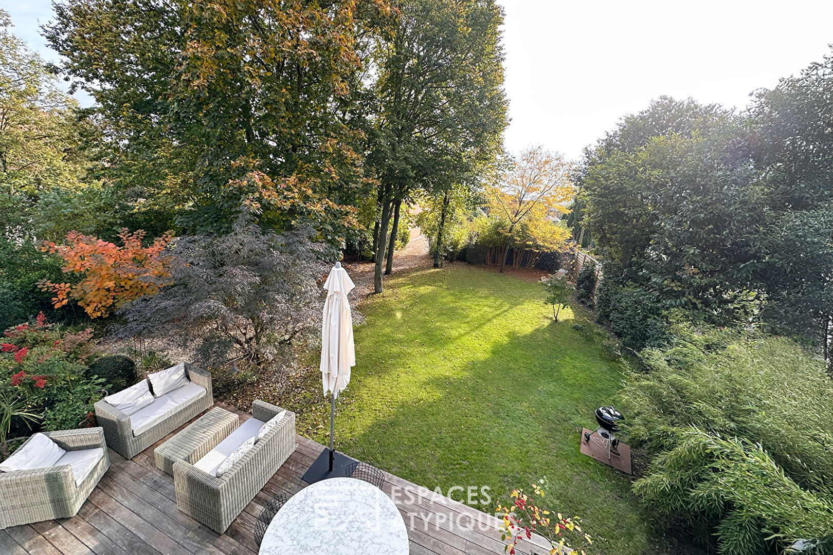 Maison d’architecte labélisée BBC avec jardin paysager et prestations haut de gamme à Herblay-sur-Seine