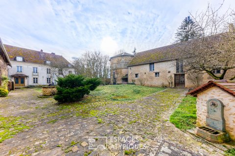 Large property from 1770, at the gateway to Normandy