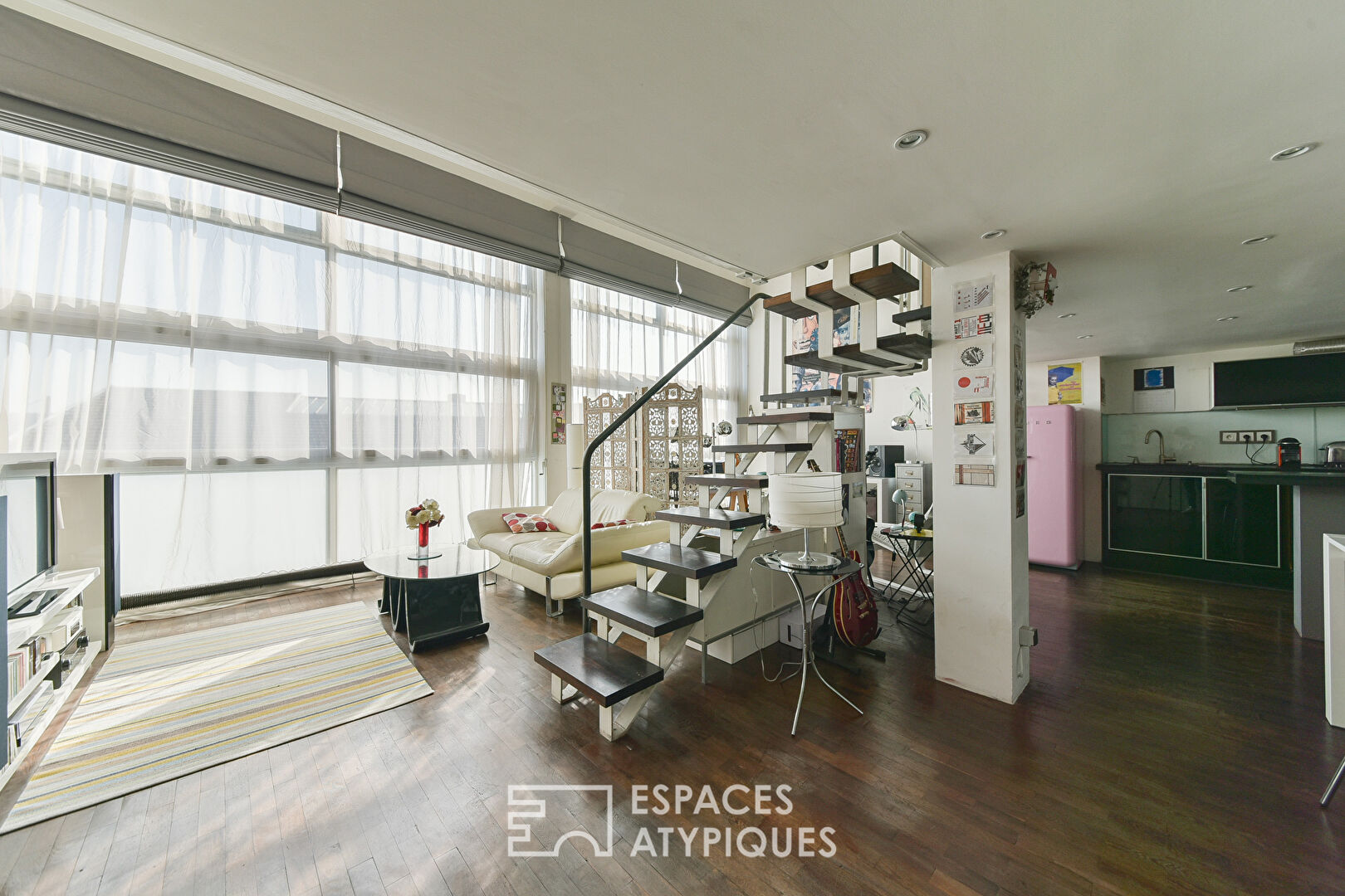 Duplex loft in the spirit of Le Corbusier