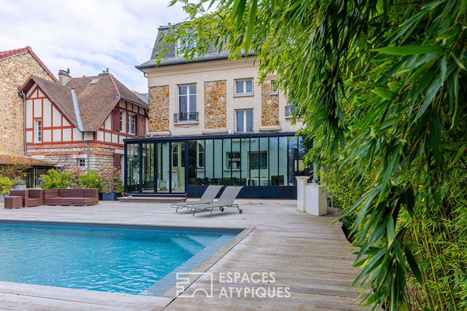 Elégante meulière avec piscine au coeur d’Enghien les Bains