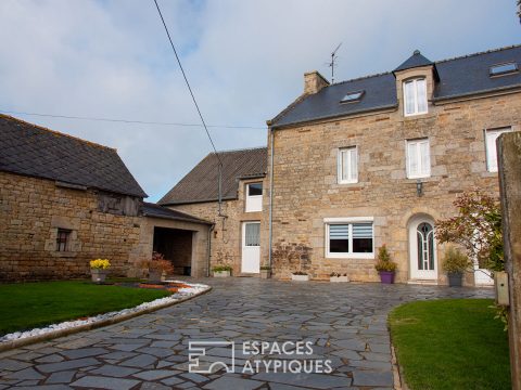 BELLE MAISON EN PIERRE AVEC JARDIN ET DEPENDANCES EN CAMPAGNE