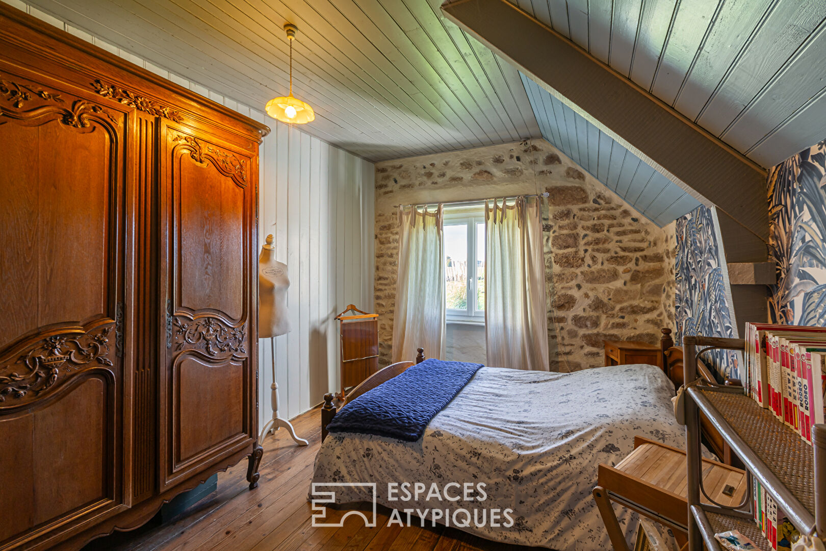 Farmhouse, house 100sqm and its outbuildings 760sqm