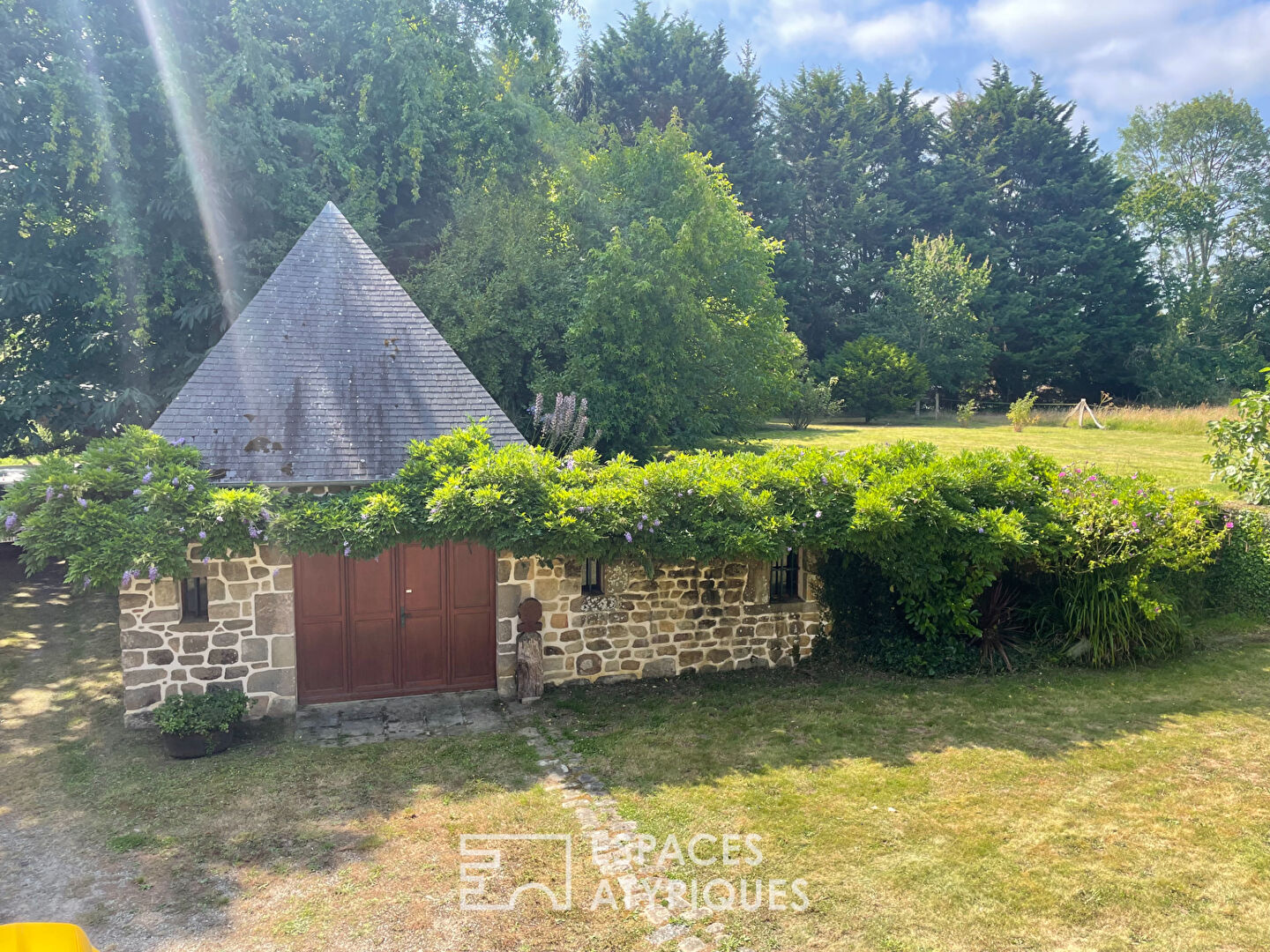 Ancien corps de ferme rénové avec passion et authenticité  à Saint-Cast-Le-Guildo