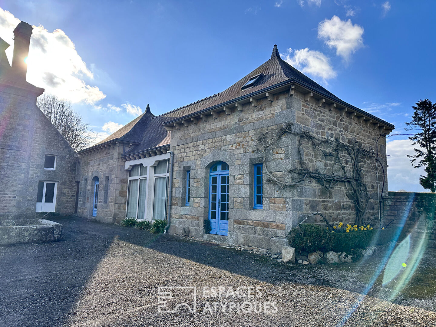 Manoir en côtes d’armor avec seconde maison et piscine