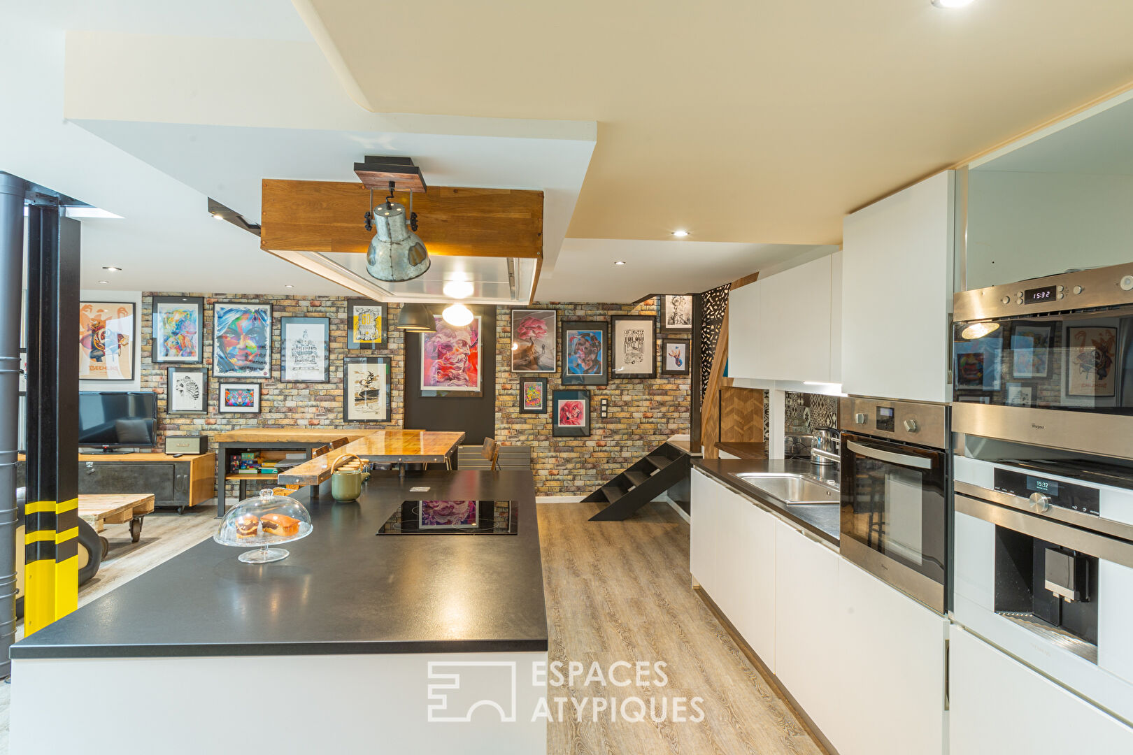 Beau Loft en Duplex 209 m²  proche centre Saint-Brieuc