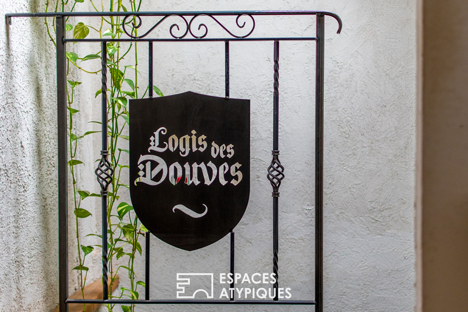 The Logis des Douves