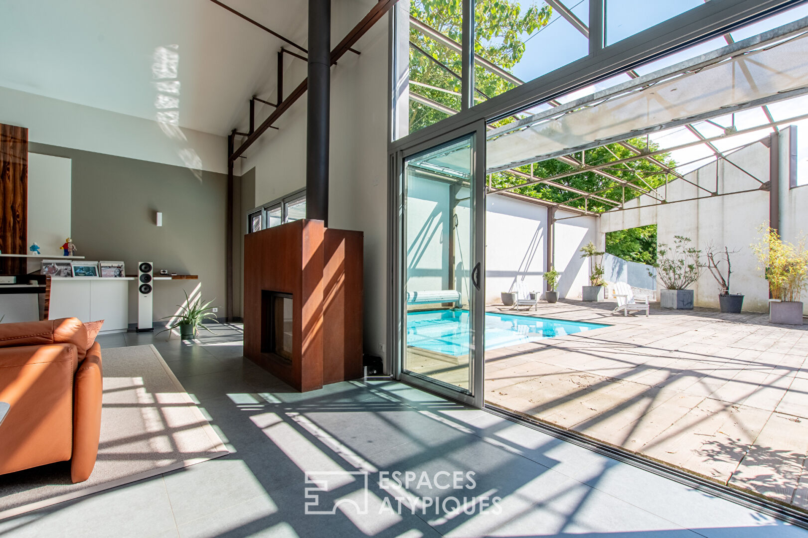 Loft d’architecte avec piscine