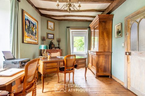 Charming stone house on the banks of the Sèvre river