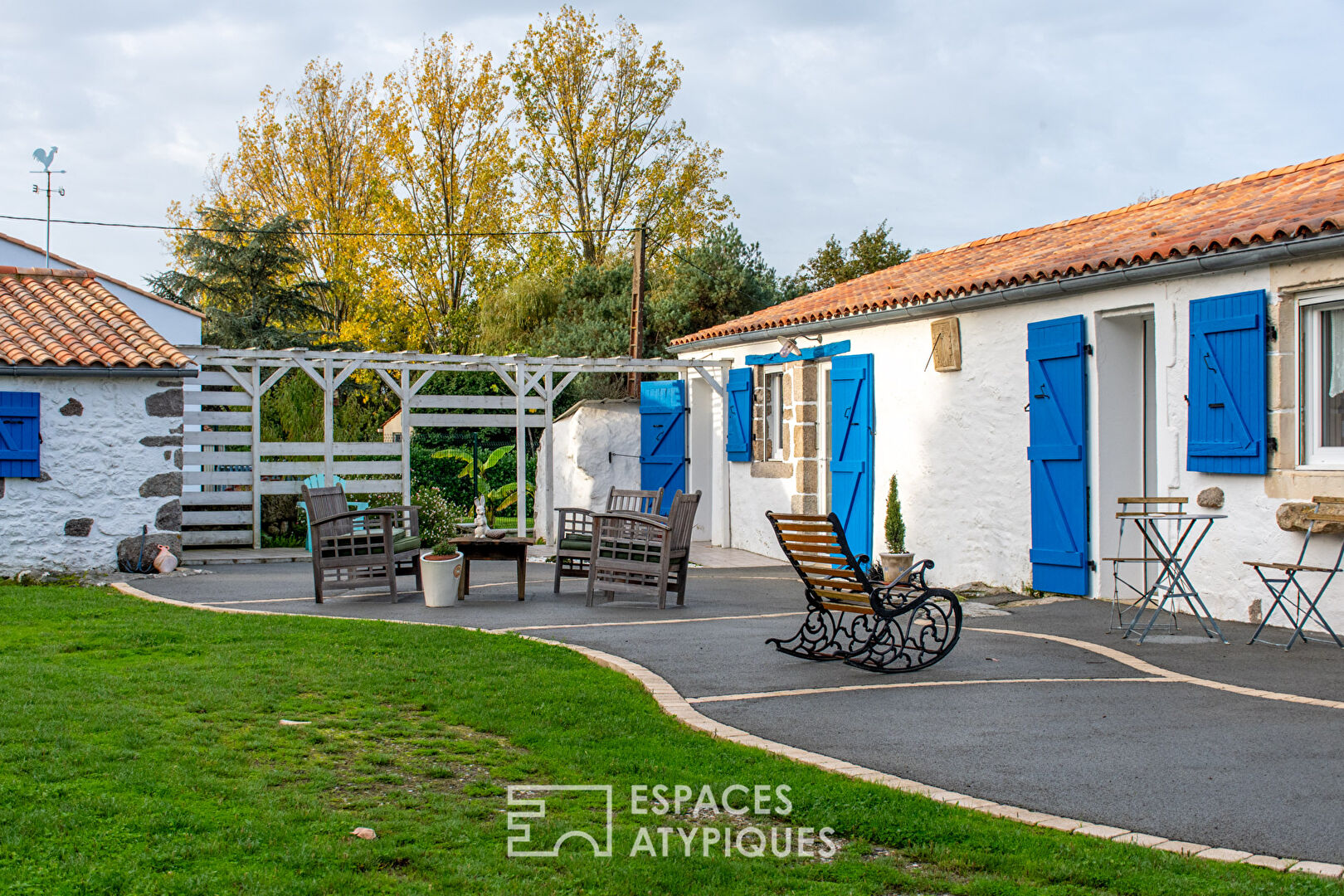 Charming farmhouse renovated in retro Vendée coastline