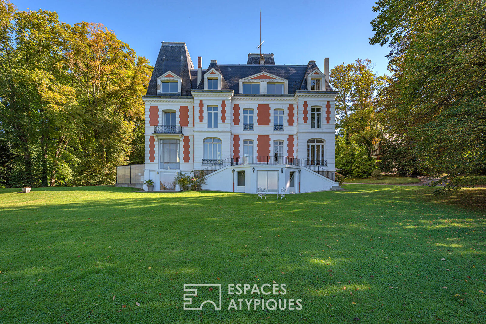 Château avec vue mer