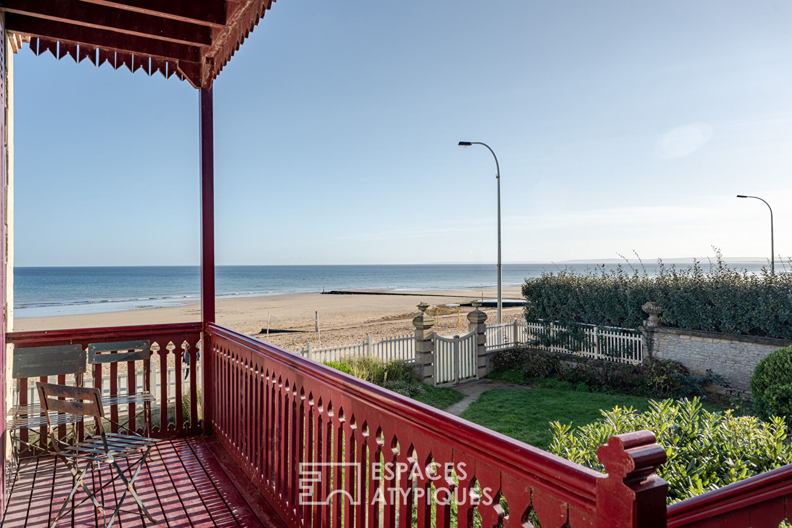 Appartement vue mer dans villa balnéaire