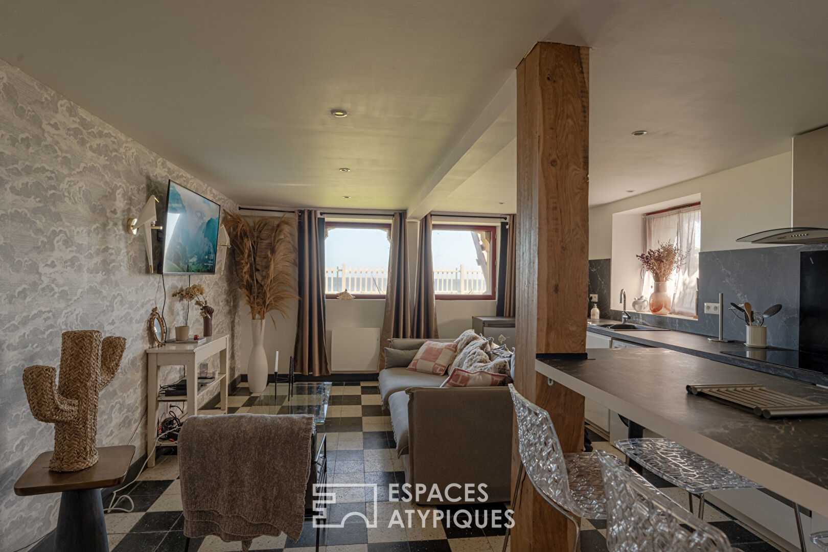 Appartement vue mer dans villa balnéaire