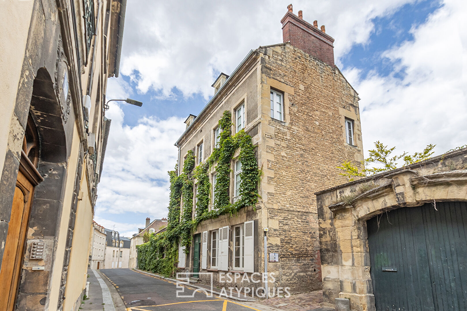 Maison du XIX ième siècle et son jardin