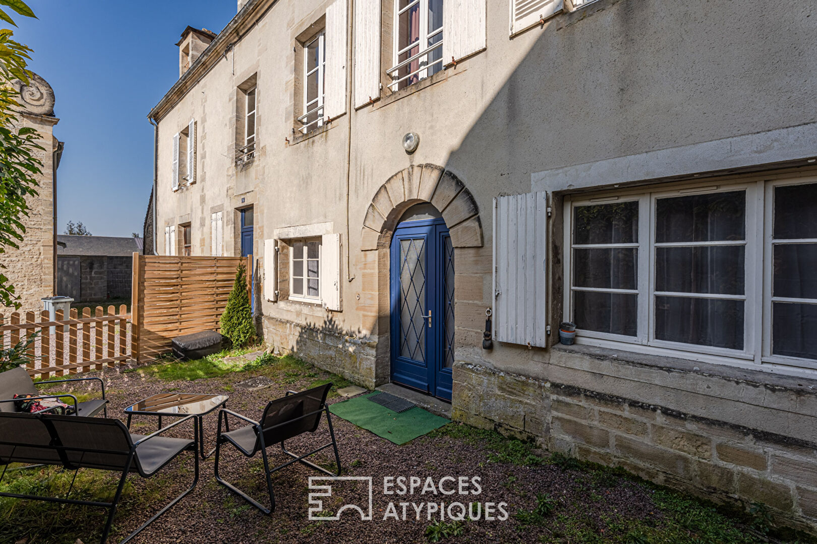 Maison en pierre de taille entre Caen et la mer