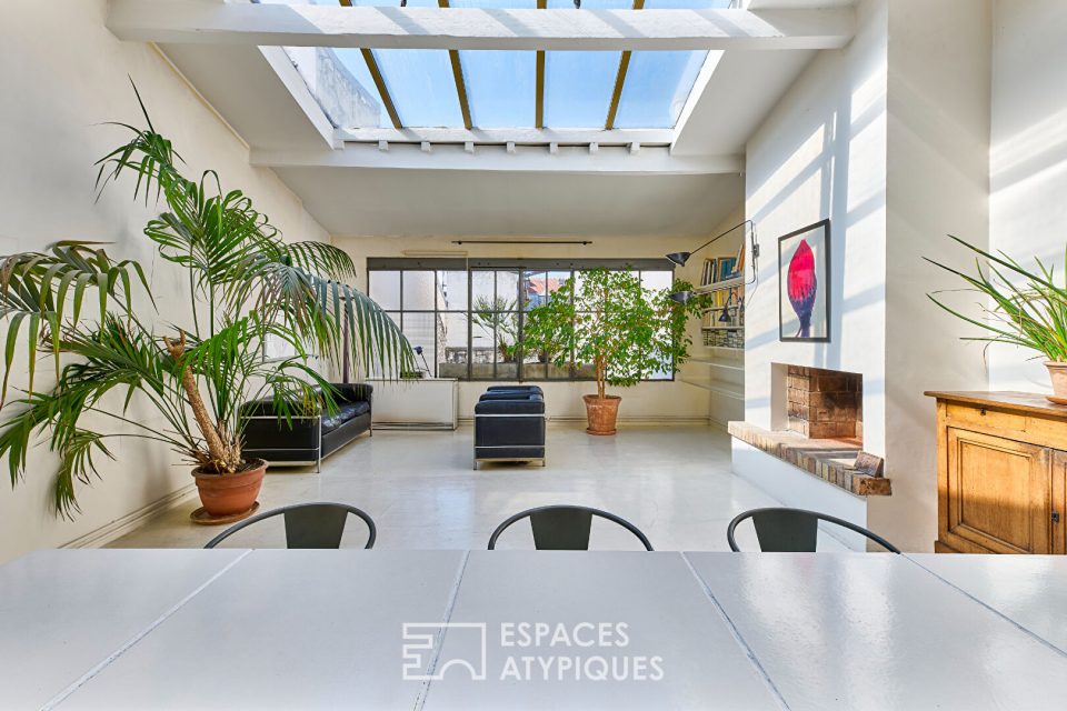 Dernier étage type loft en duplex avec verrières - Quartier Montorgueil