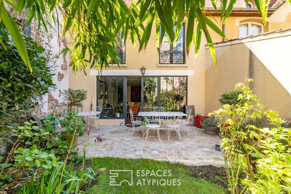 92300 LEVALLOIS PERRET - Maison-Loft aux structures Eiffel avec jardin verdoyant - Réf. 3593EP
