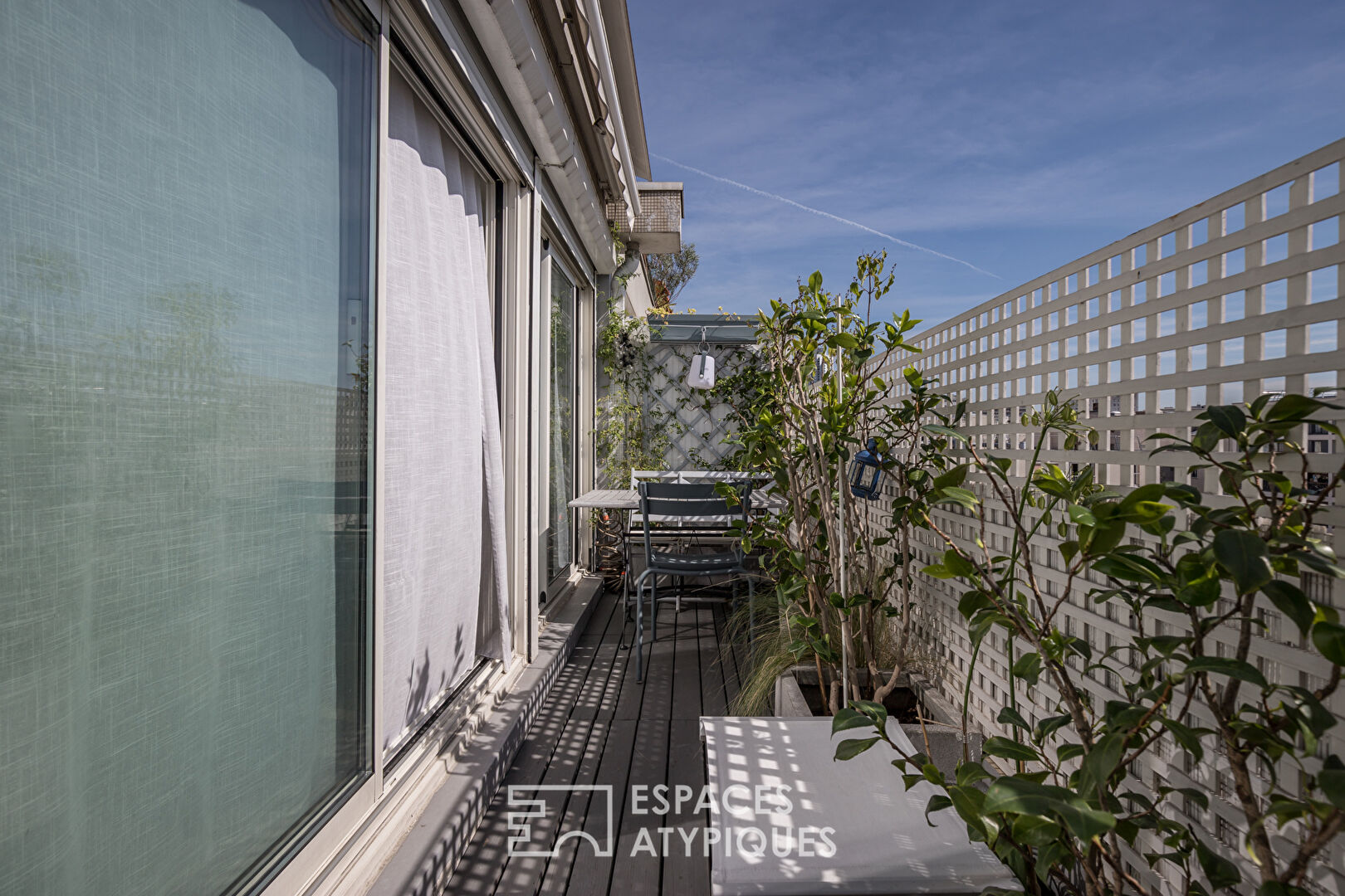 Appartement contemporain avec balcon terrasse
