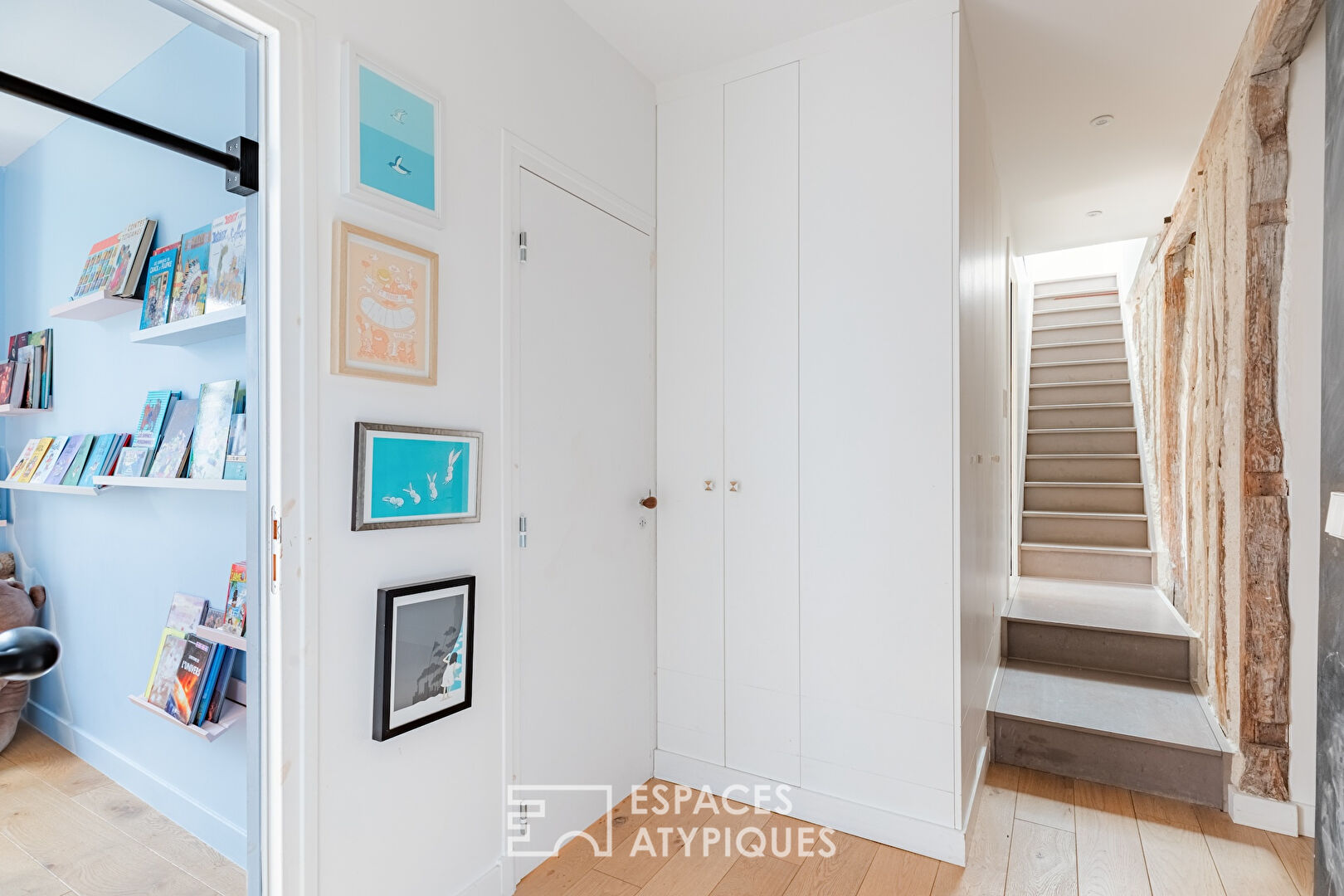 Duplex rénové en dernier étage – Epinettes-Batignolles