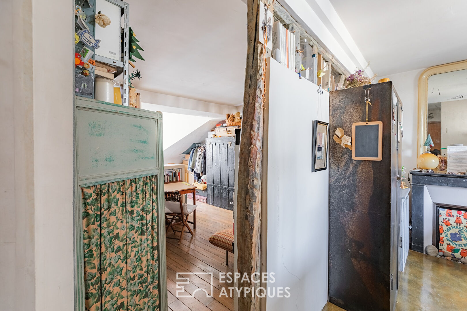 Top floor apartment to reimagine – Village des Batignolles