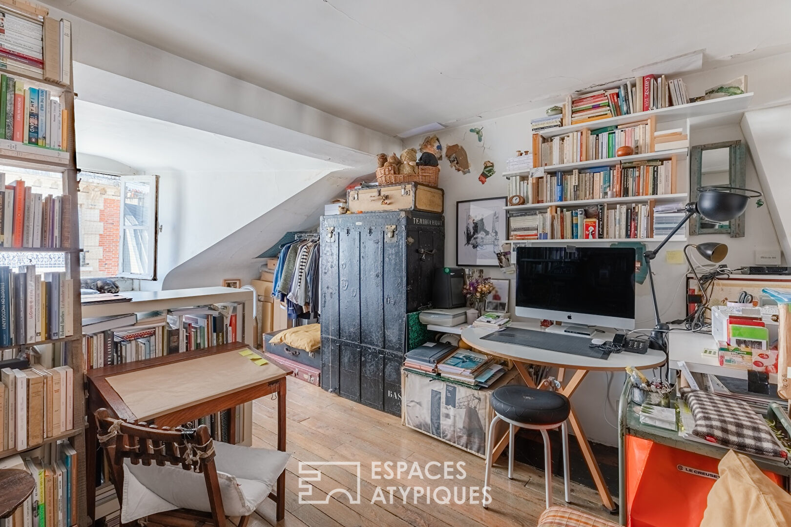 Top floor apartment to reimagine – Village des Batignolles