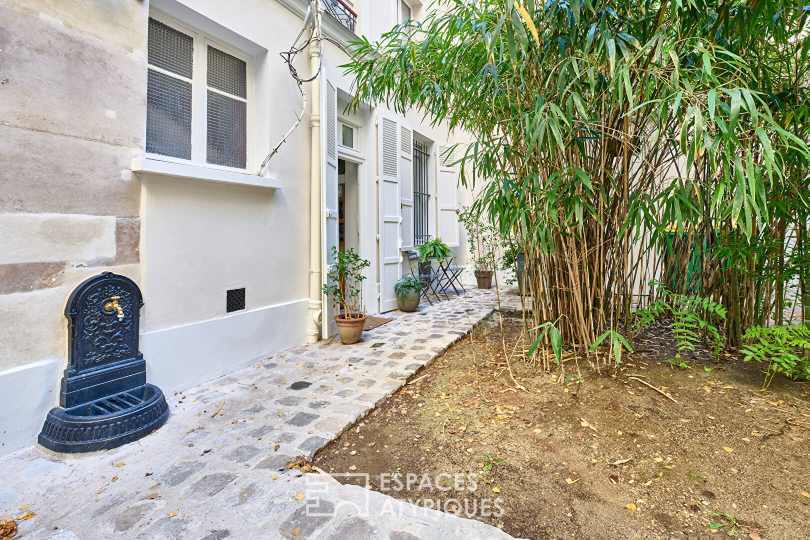 Loft-style apartment in Batignolles district