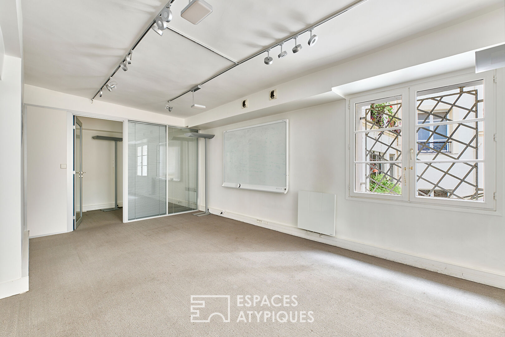 Appartement loft d’exception avec verrières à repenser – Châtelet-Louvre-Rivoli