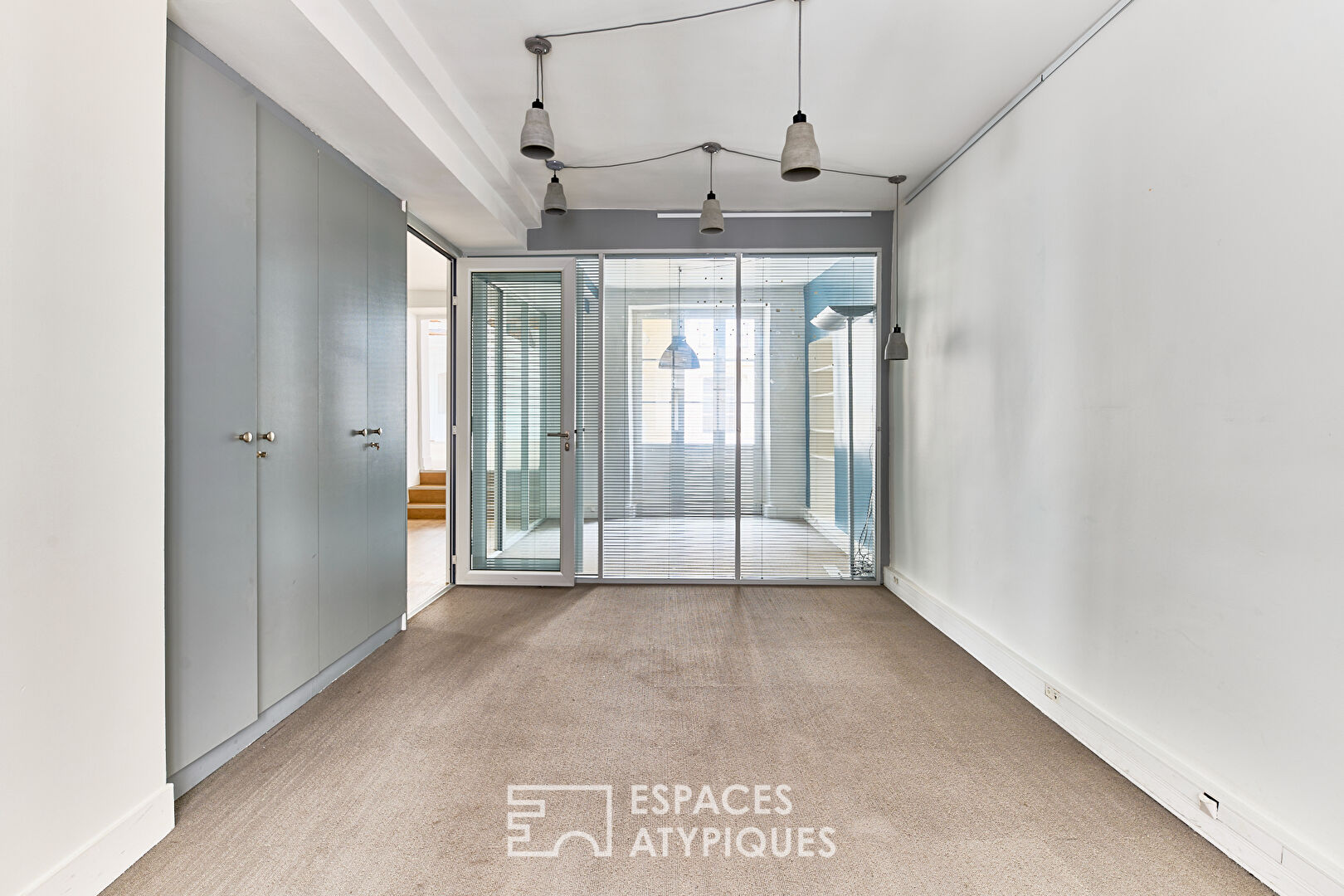 Appartement loft d’exception avec verrières à repenser – Châtelet-Louvre-Rivoli