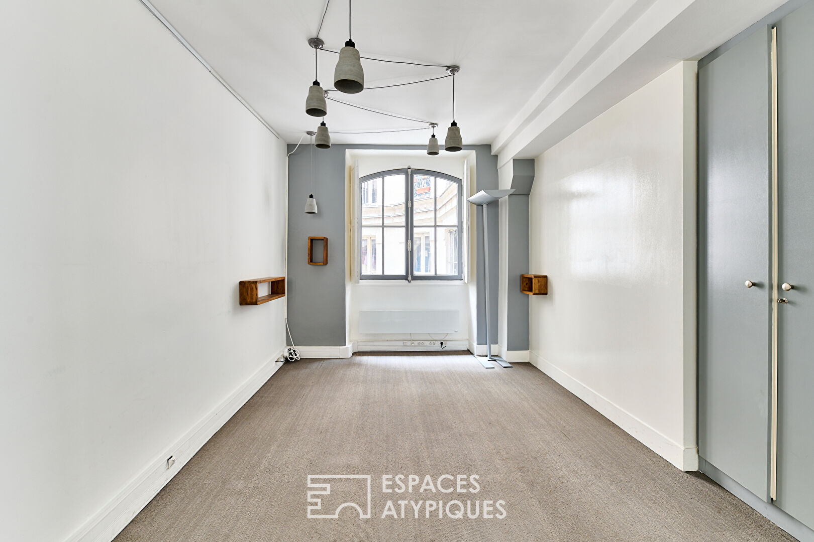 Appartement loft d’exception avec verrières à repenser – Châtelet-Louvre-Rivoli