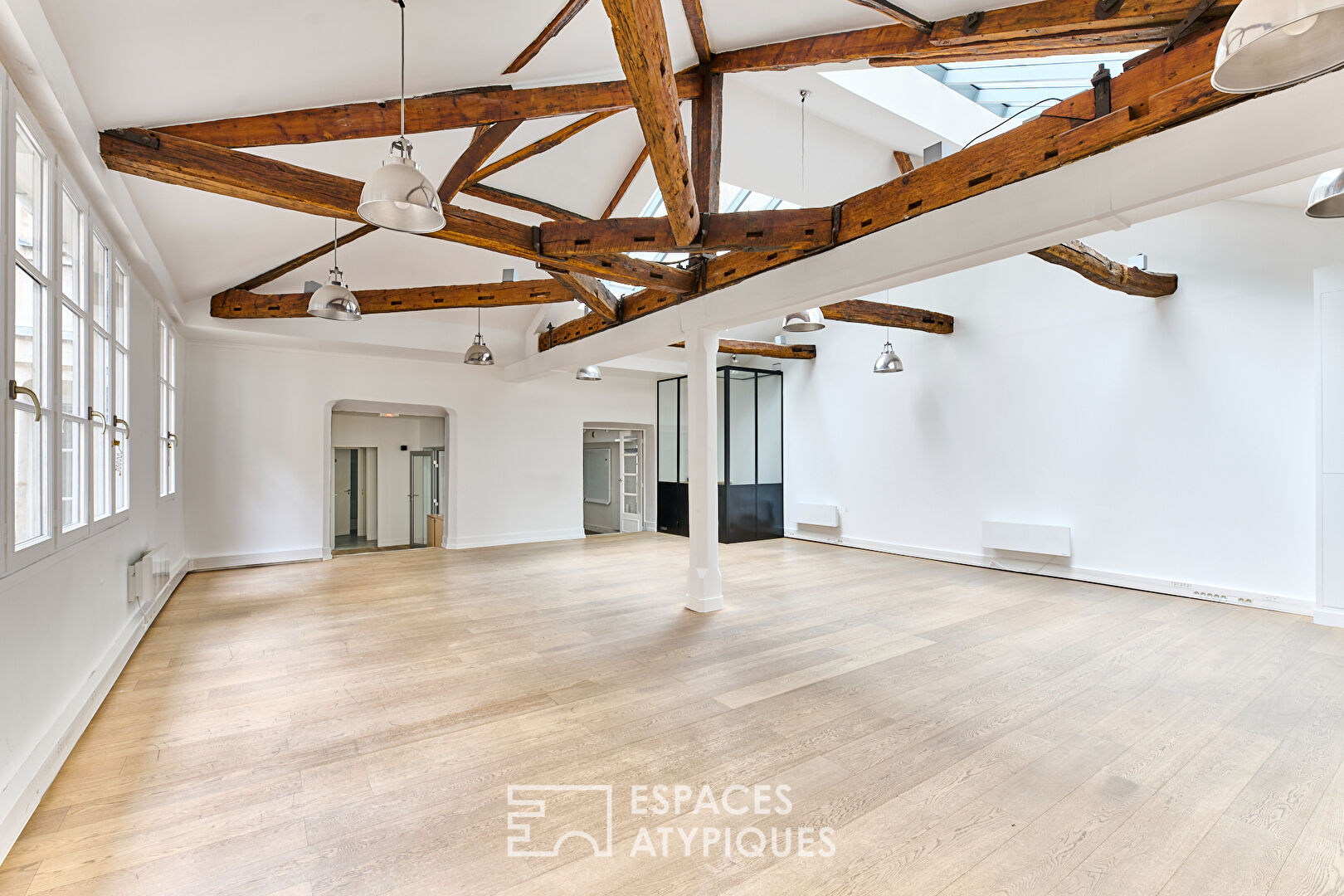 Appartement loft d’exception avec verrières à repenser – Châtelet-Louvre-Rivoli