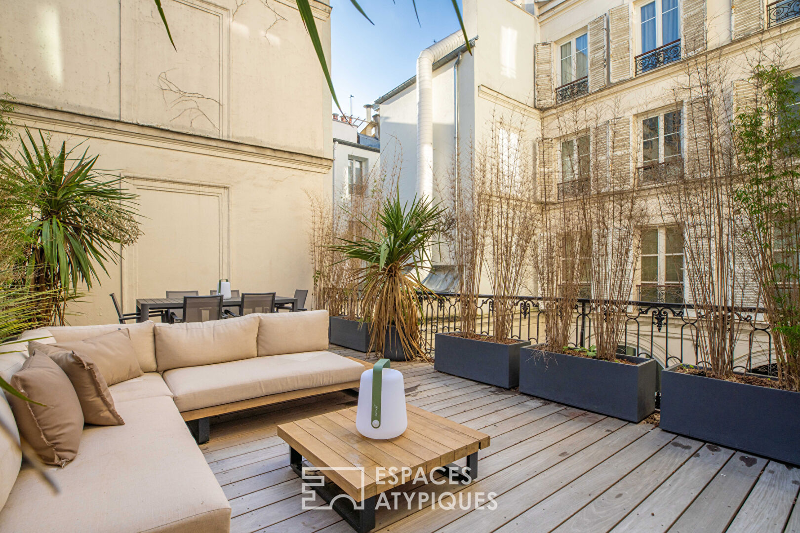 Appartement loft esprit maison avec terrasse Marché Cadet