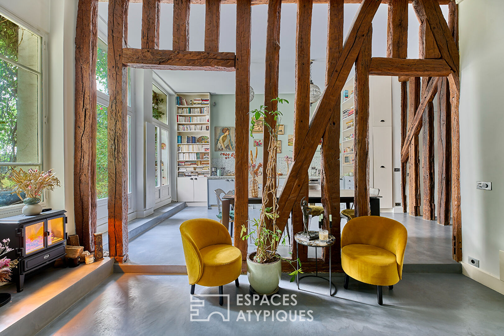 Apartment with terrace in absolute calm in the heart of Paris