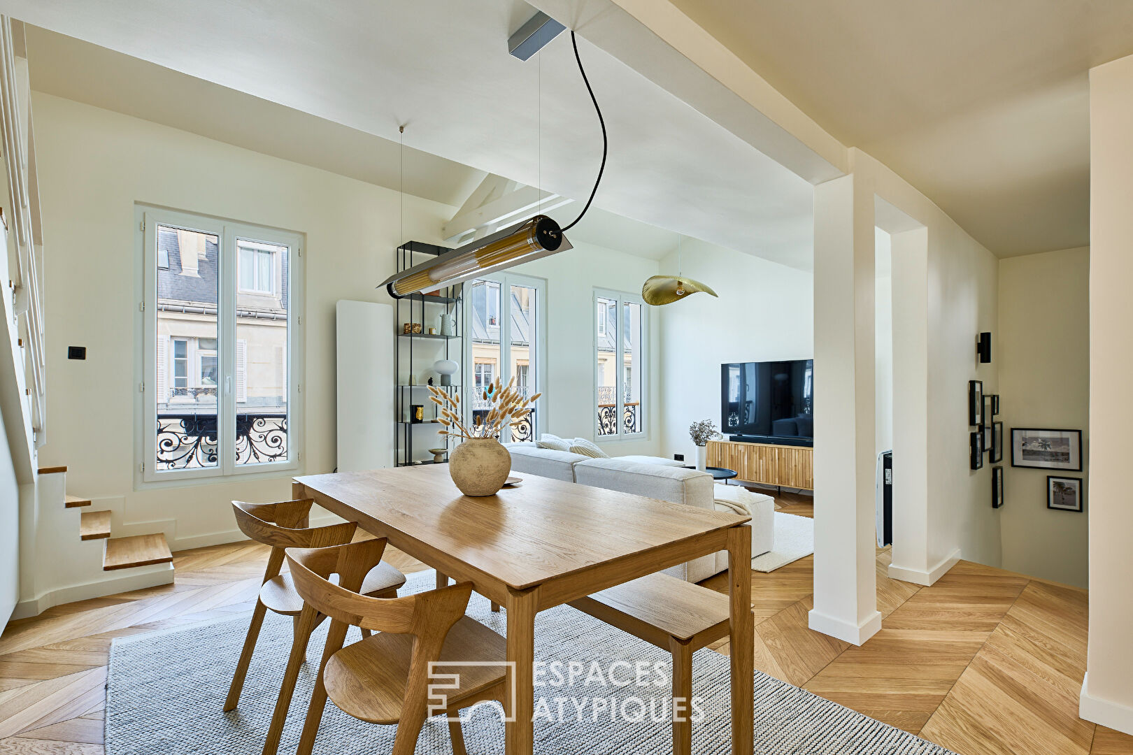 Renovated duplex on the top floor in Batignolles