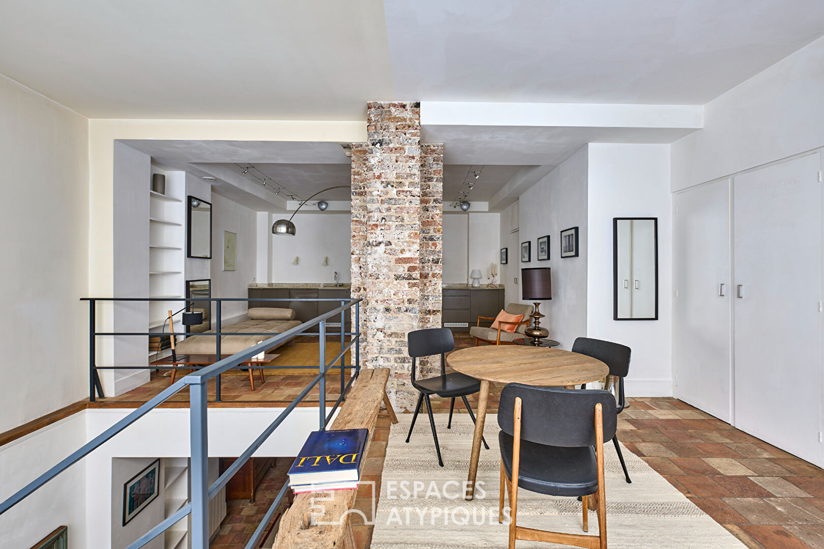 Duplex esprit loft – Lamarck-Caulaincourt – Montmartre