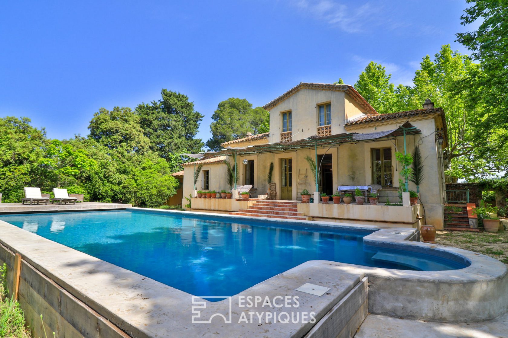 Exceptional property in the heart of the Var vineyards