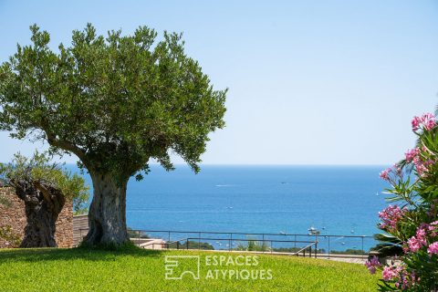 Villa d’architecte au Gaou-Bénat avec vue mer sur la baie